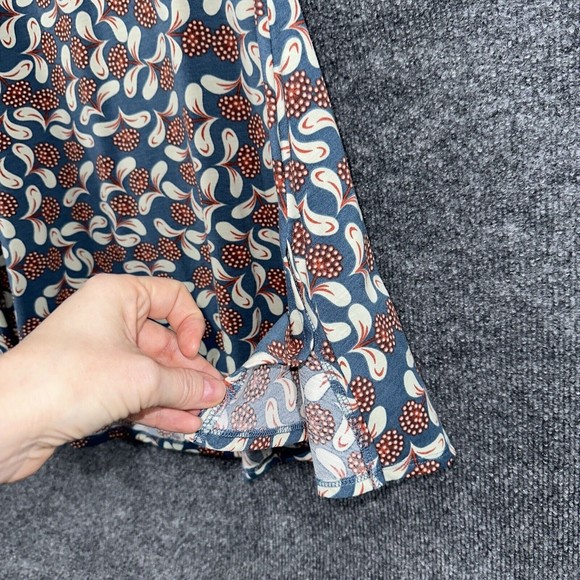 Lularoe Women's Perfect Tee Size XS Tunic Top Blue Floral High‎ Low Short Sleeve - Picture 5 of 7